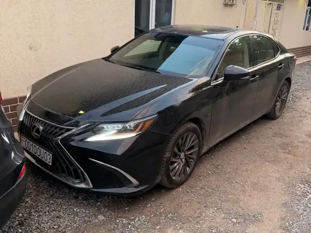 Lexus ES