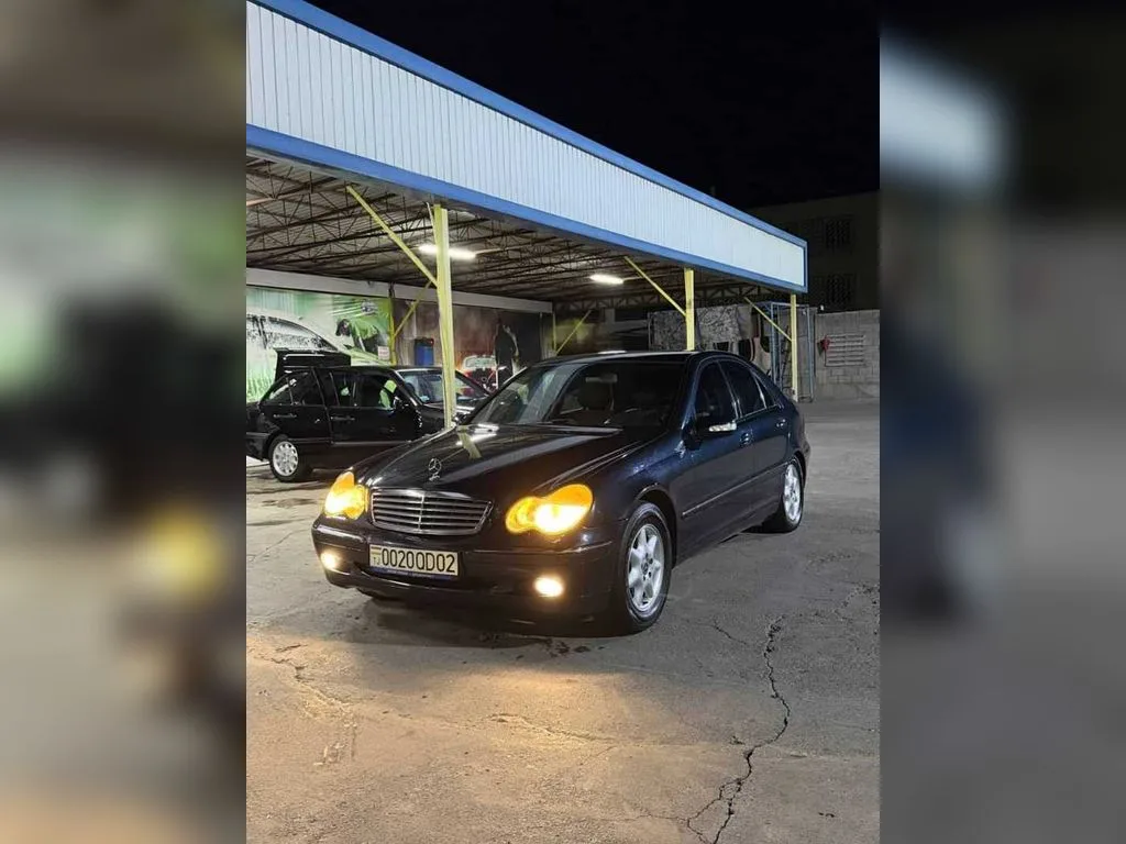 Mercedes-Benz C-Class