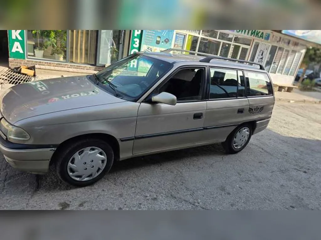 Opel Astra F