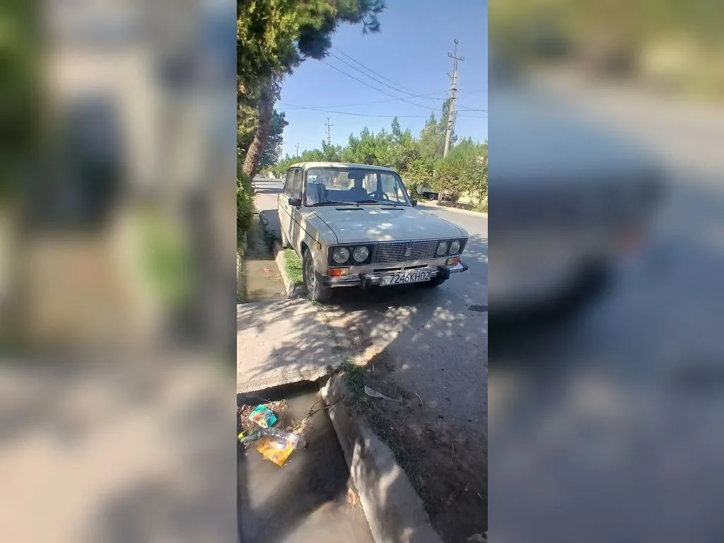 Lada 2106
