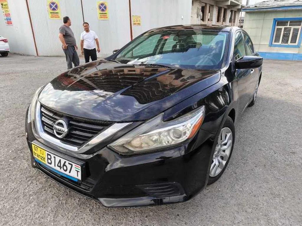 Nissan Almera