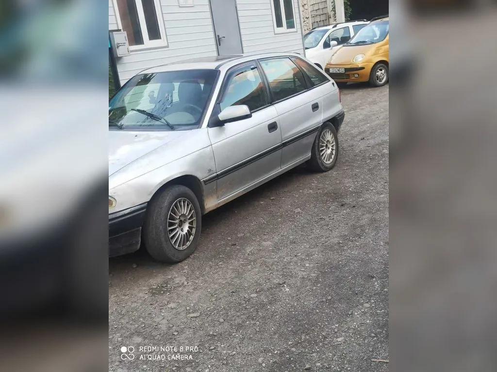 Opel Astra F