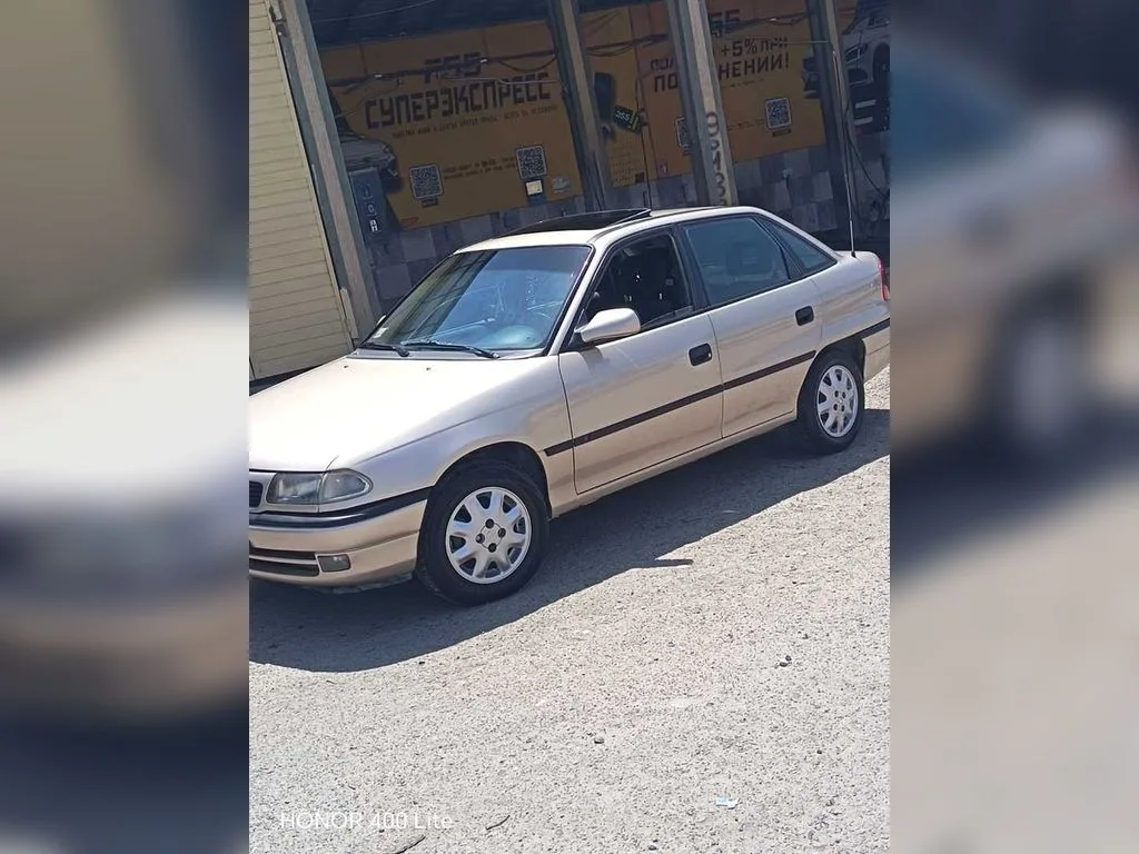 Opel Astra F