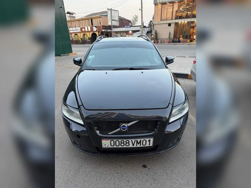 Volvo V50