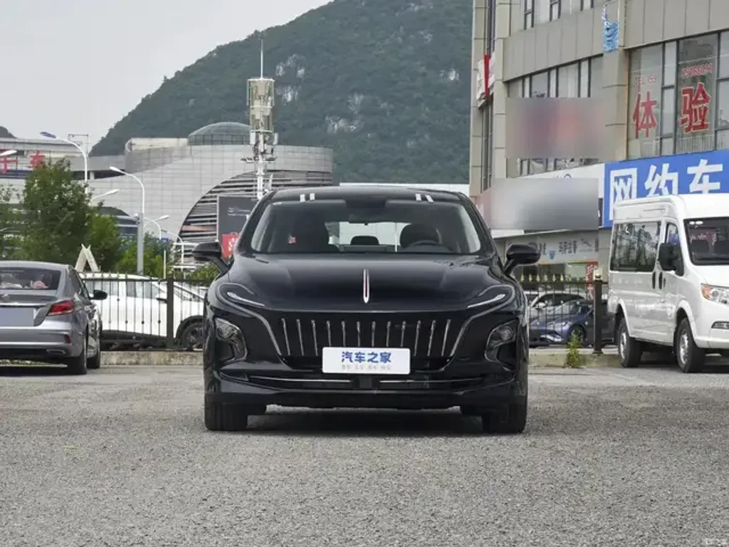 Hongqi E Qm5