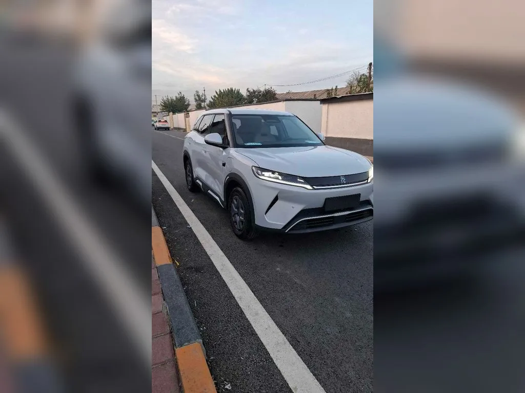 BYD Yuan UP