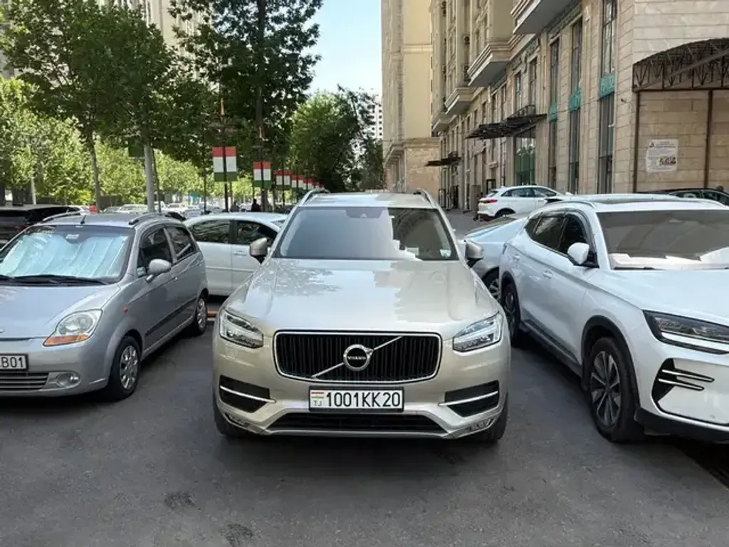 Volvo XC90
