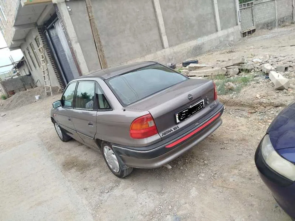 Opel Astra F