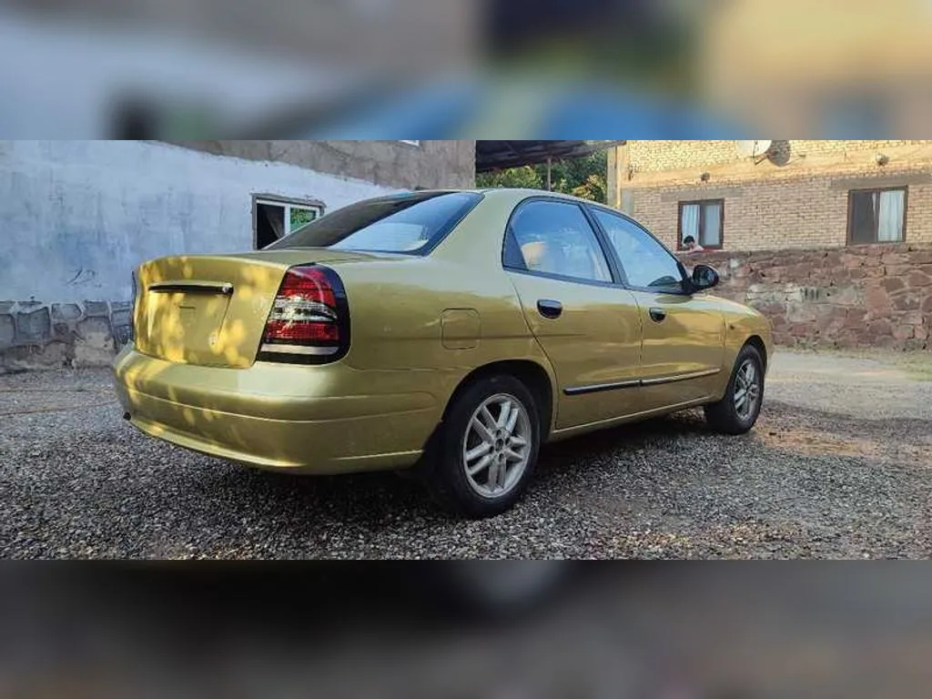 Daewoo Nubira