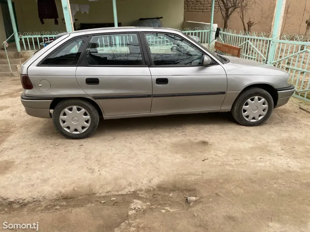 Opel Astra F
