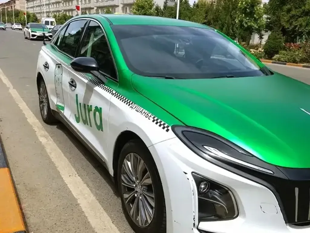 Hongqi E Qm5