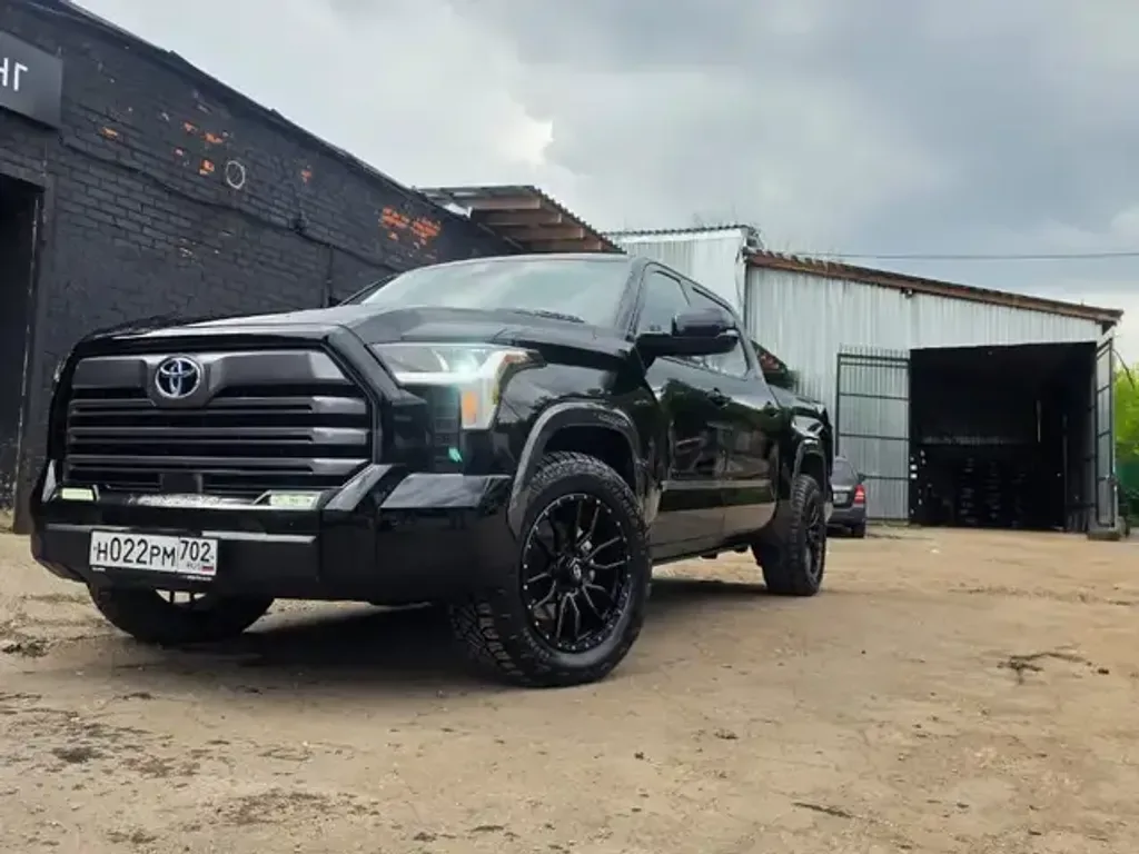 Toyota Tundra