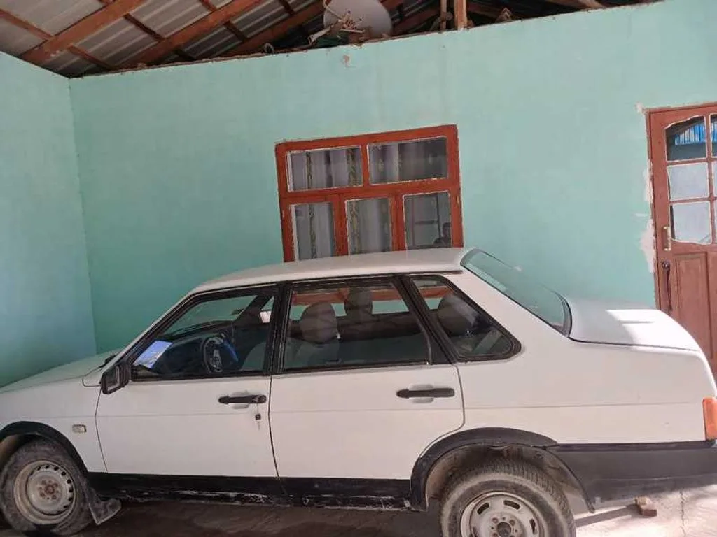 Lada 21099