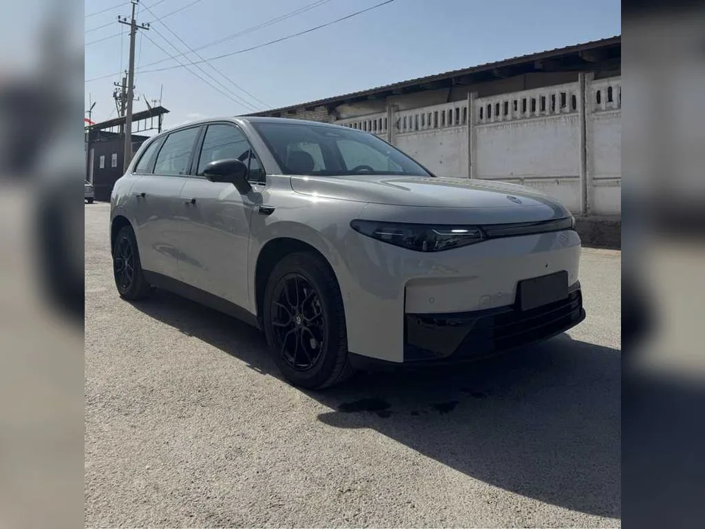 Leapmotor C10