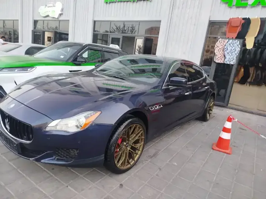 Maserati Ghibli
