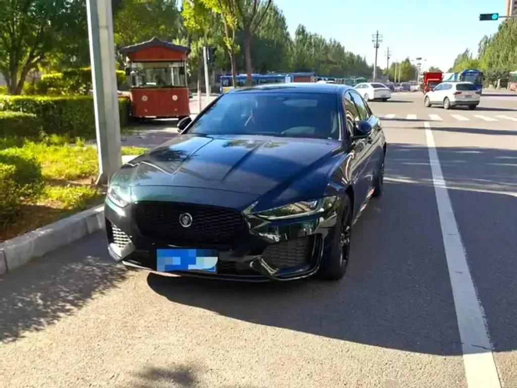 Jaguar legkovye-avtomobili