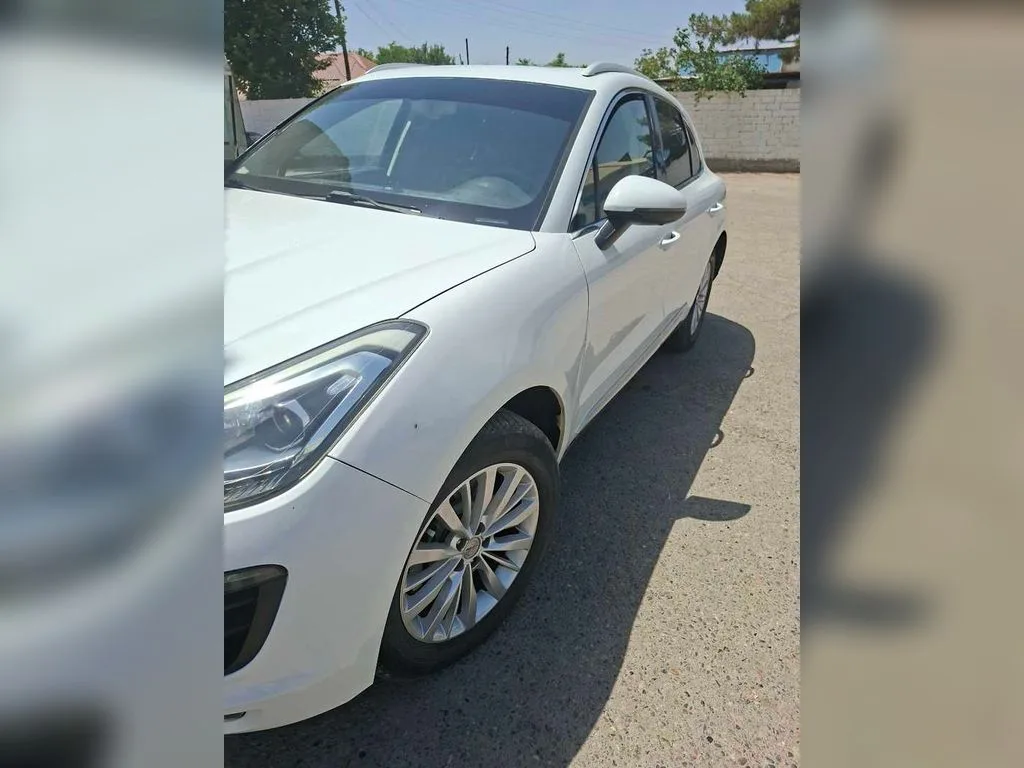 Zotye Sr9