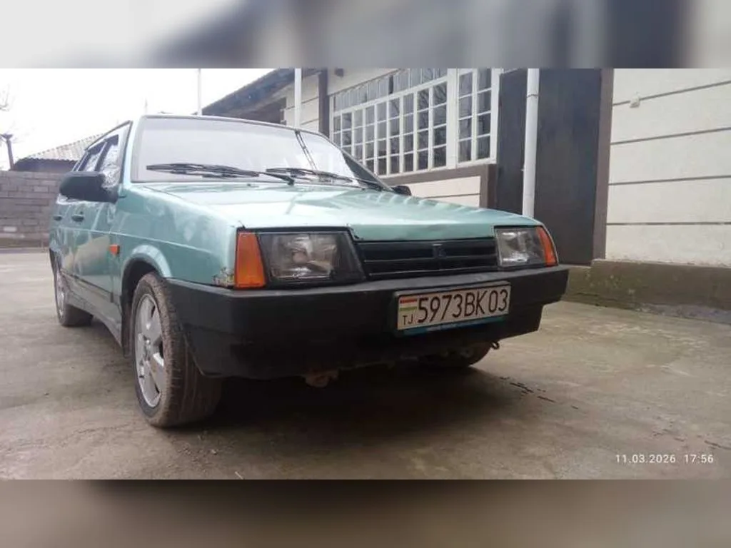 Lada 21099
