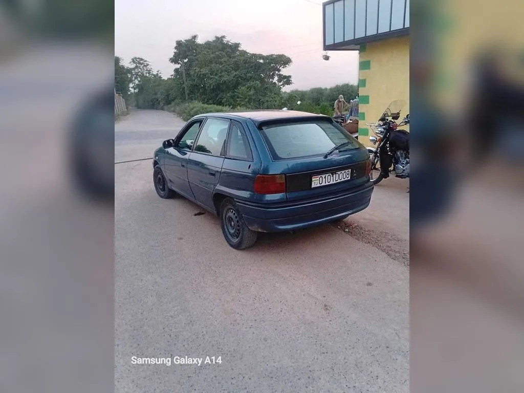 Opel Astra F