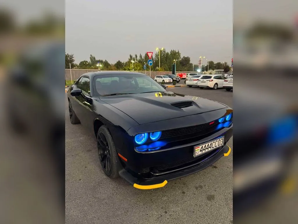 Dodge Challenger