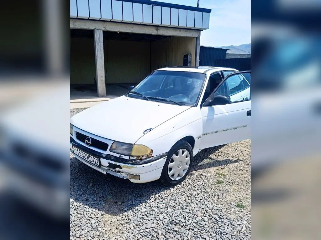 Opel Astra F
