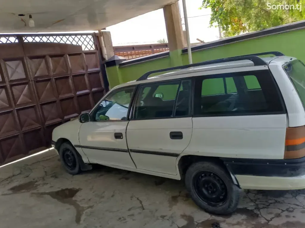 Opel Astra F