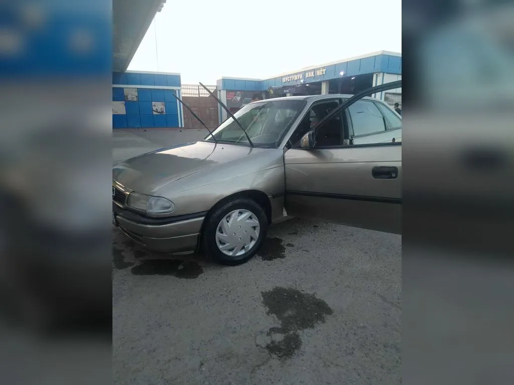 Opel Astra F