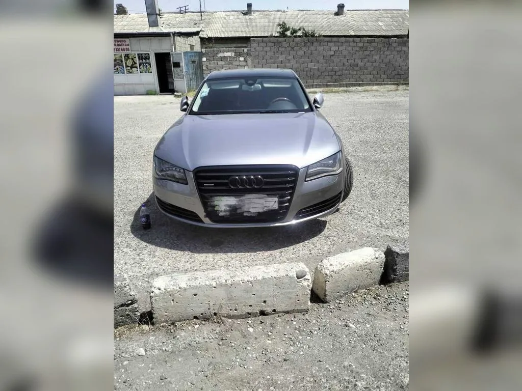 Audi A8
