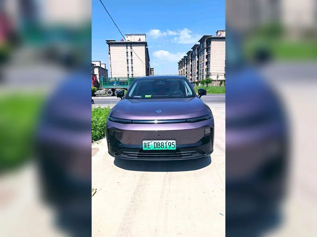 Leapmotor B10
