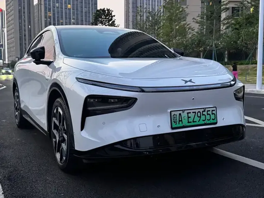 Xpeng G9