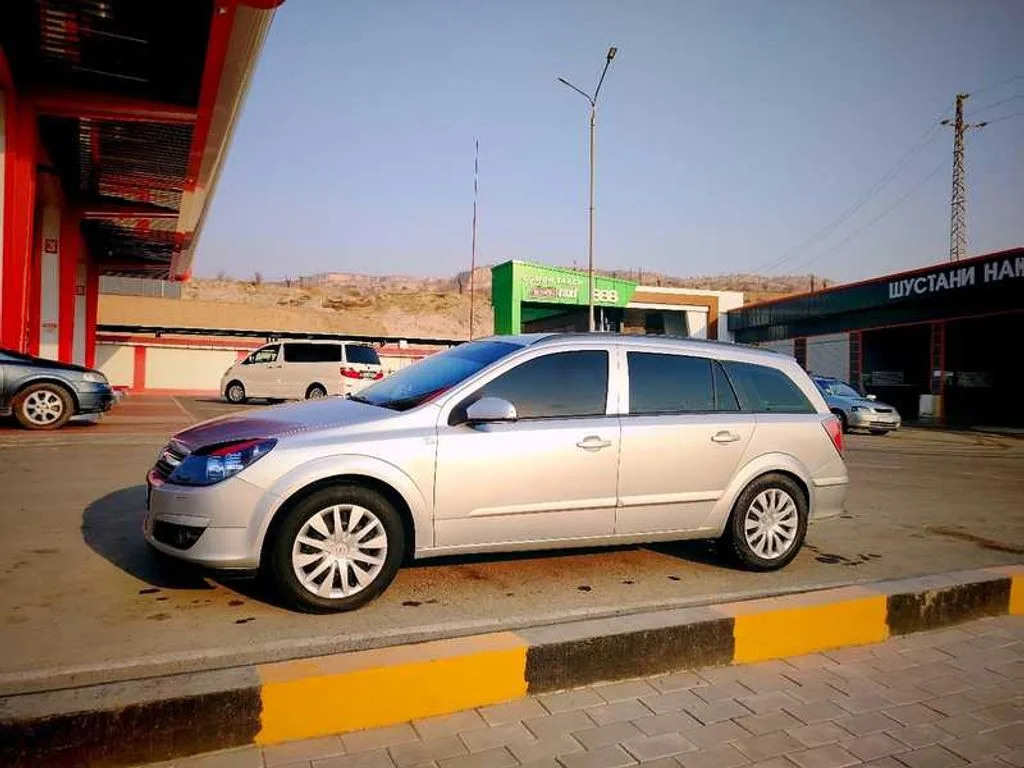 Opel Astra H