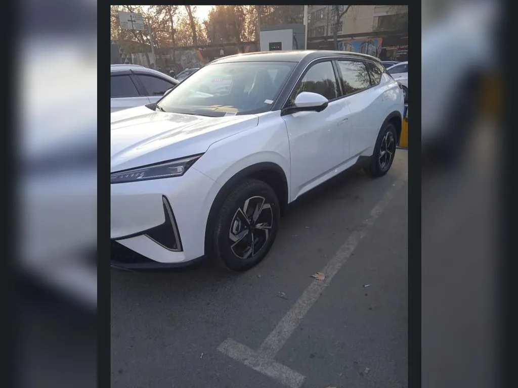 Dongfeng L7