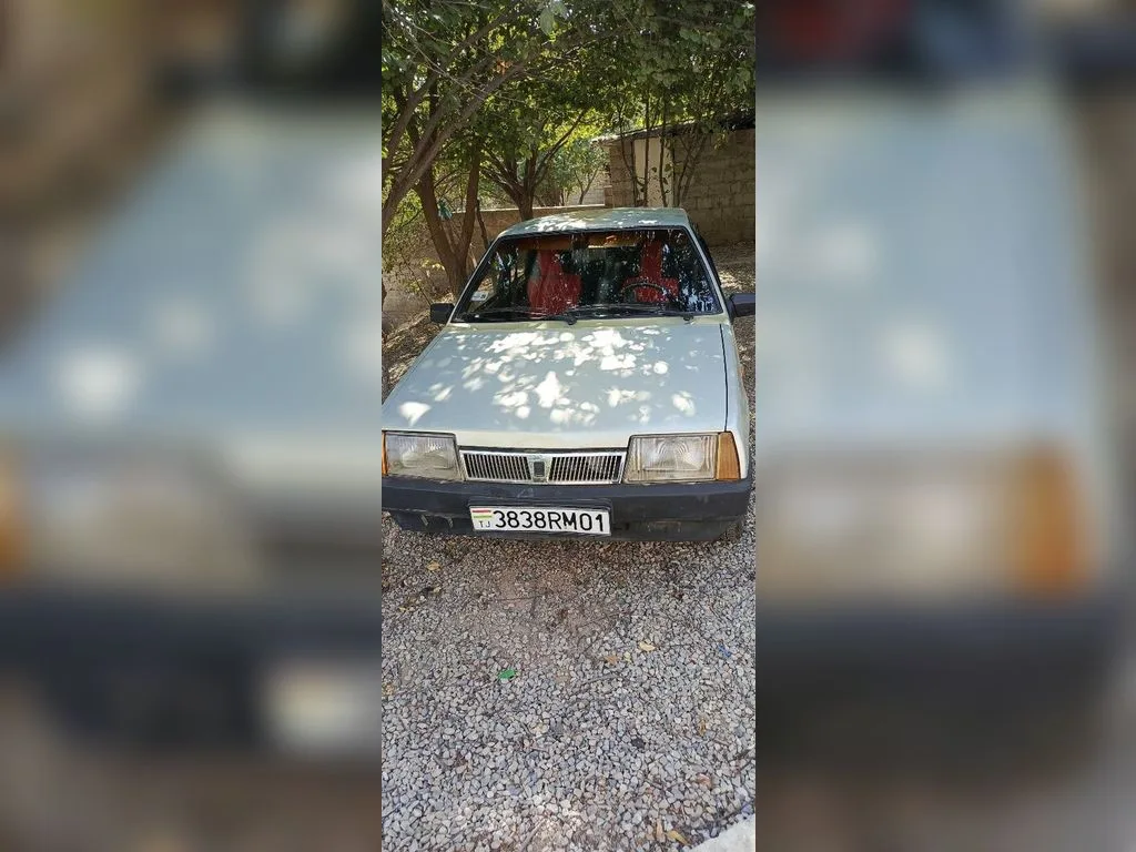 Lada 21099