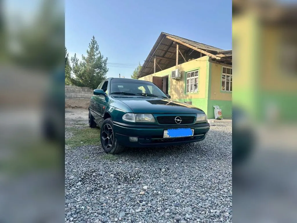 Opel Astra F