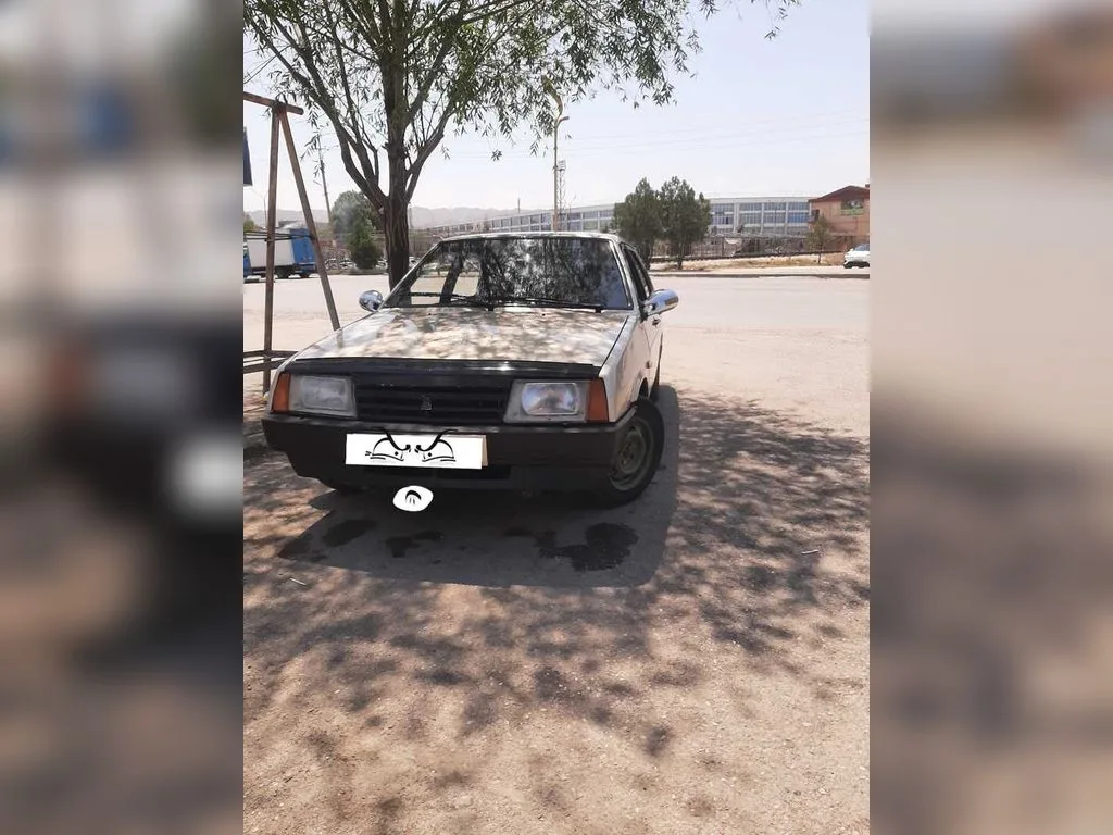 Lada 21099