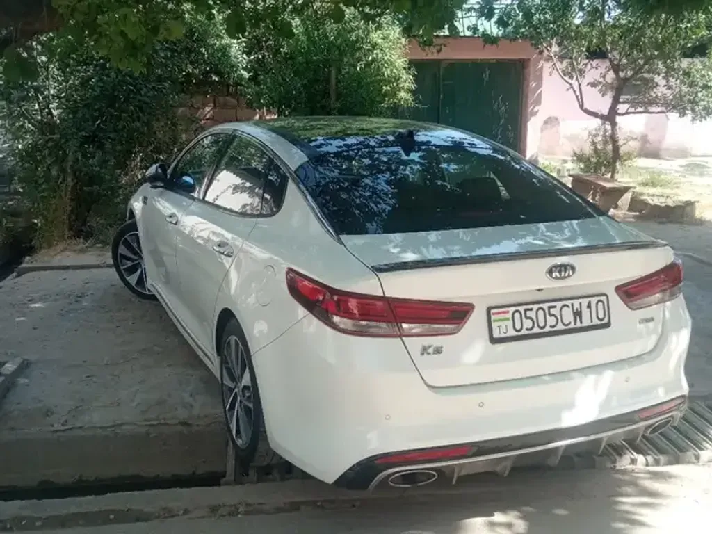 Kia K5