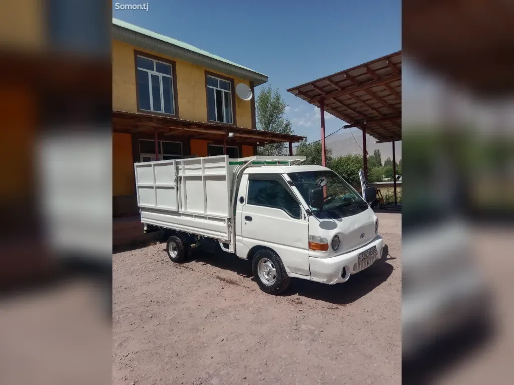 Бортовой автомобиль Hyundai porter 1