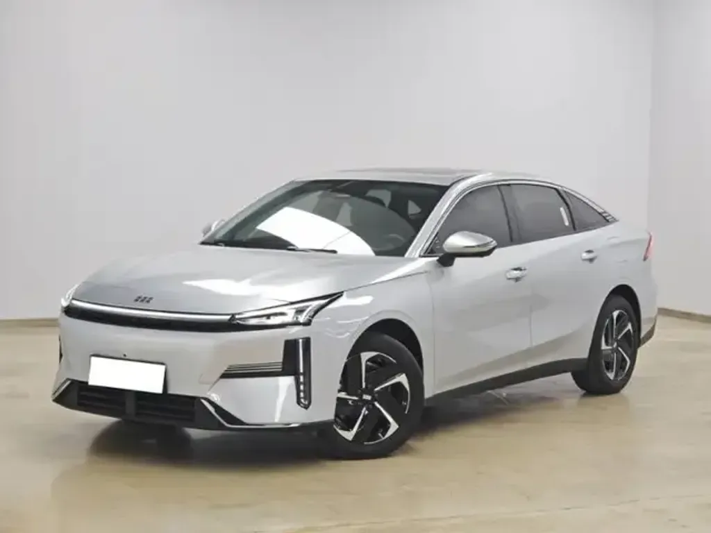 Geely Galaxy L6