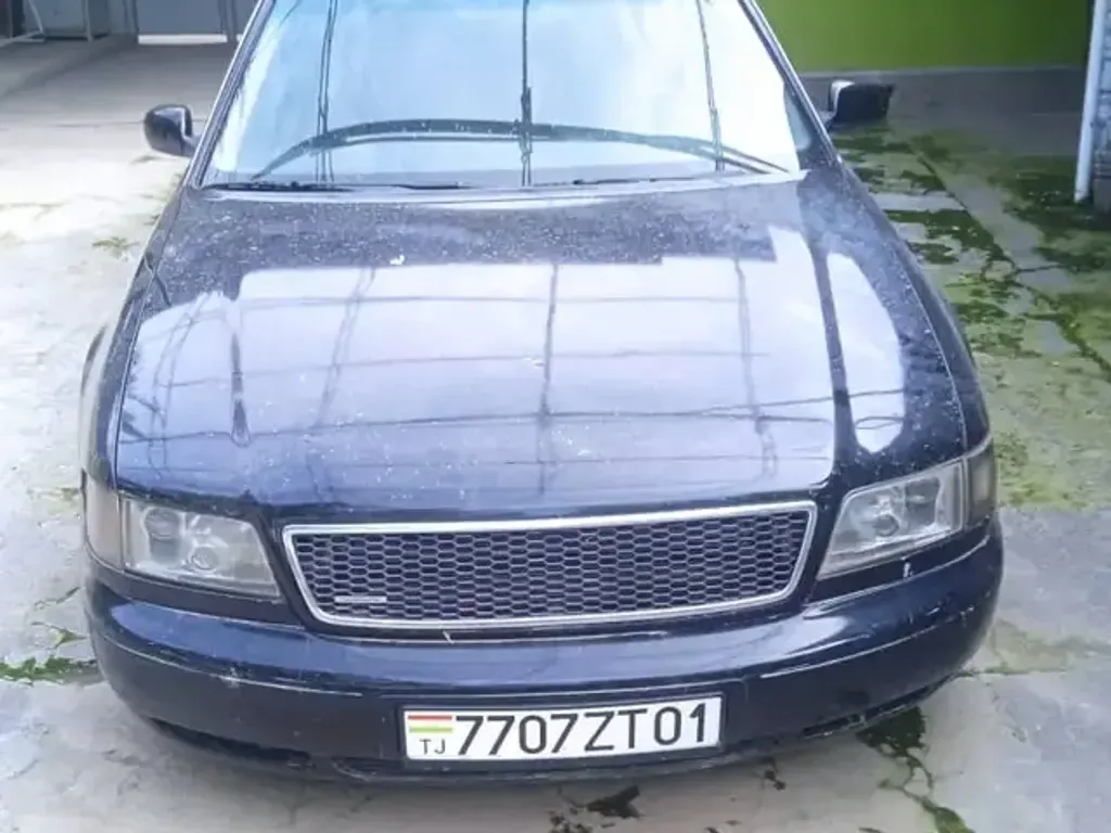 Audi A8