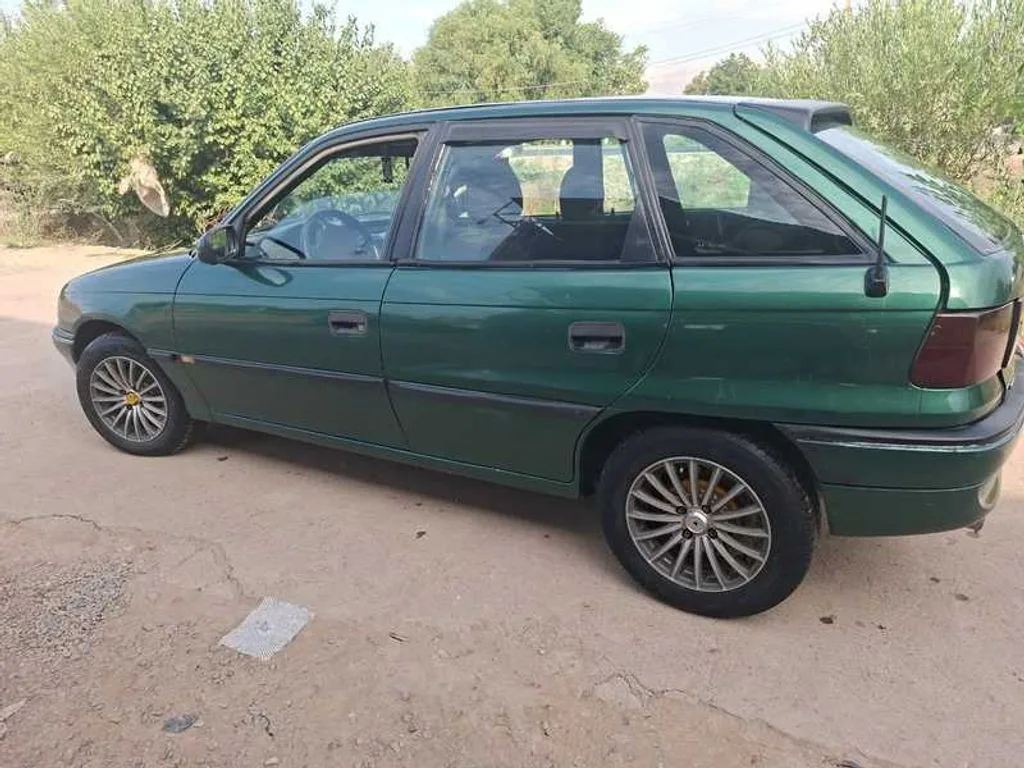 Opel Astra F