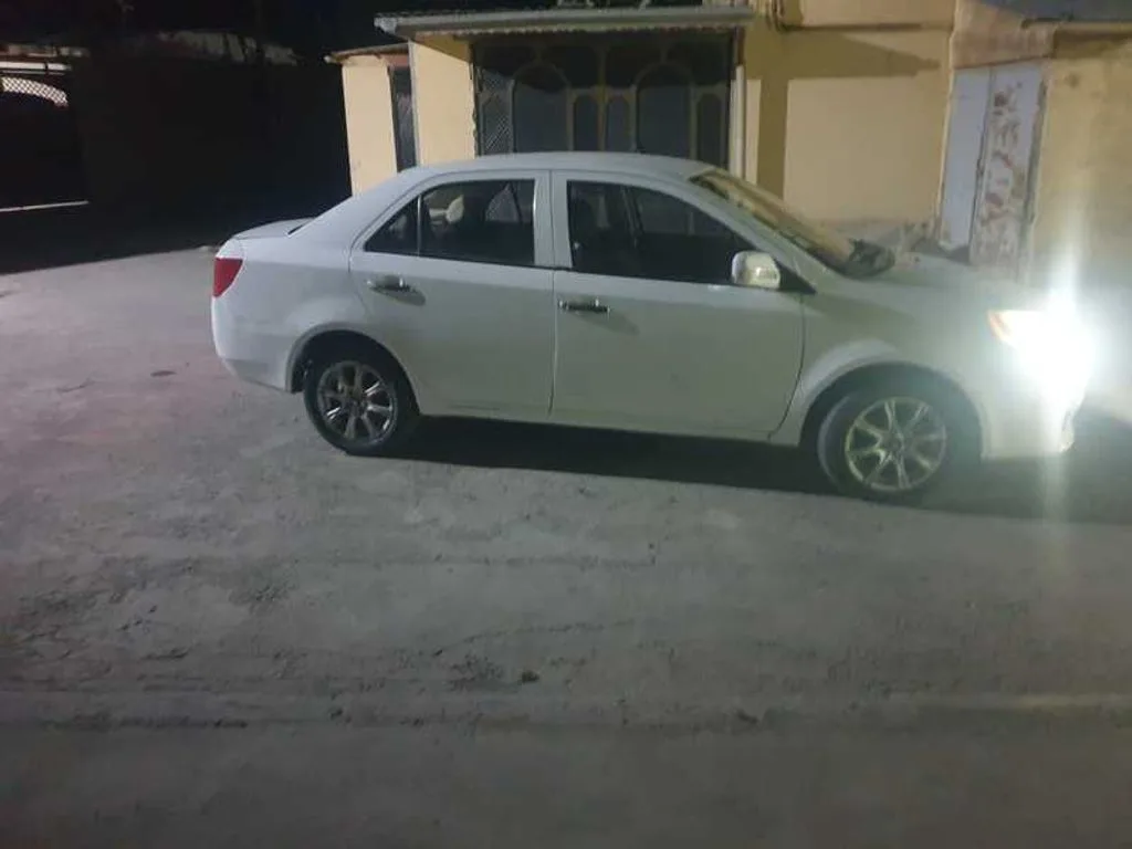 Geely Galaxy L7