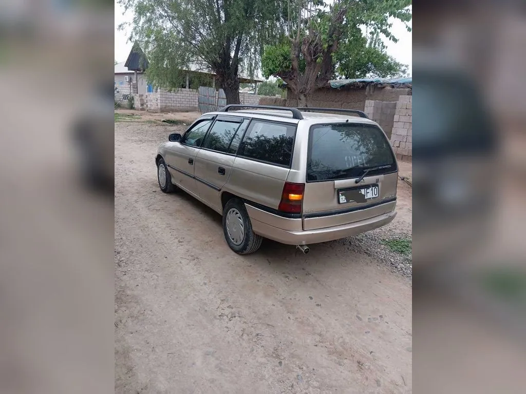 Opel Astra F