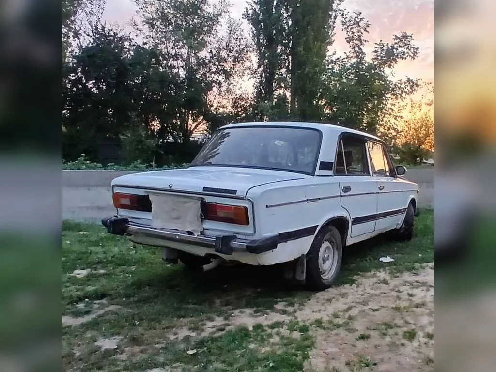 Lada 2106