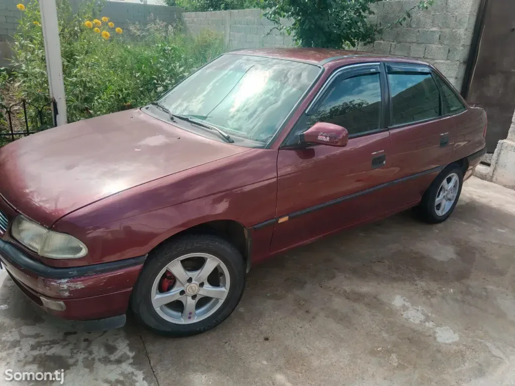 Opel Astra F