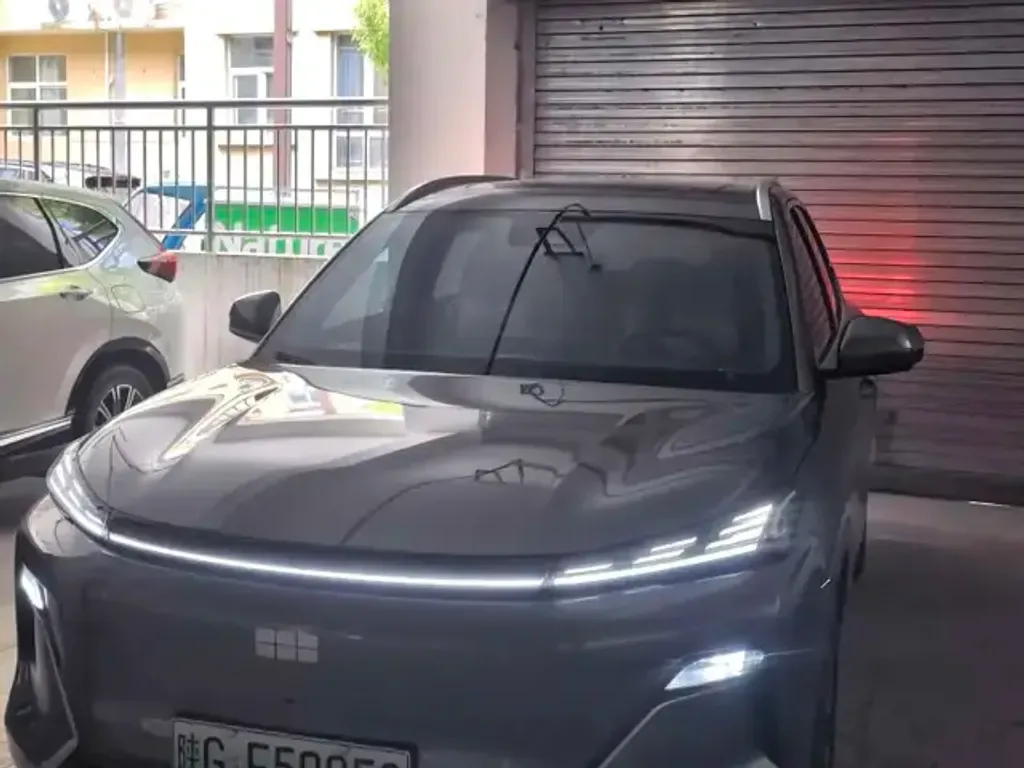 Geely Galaxy Starship 7
