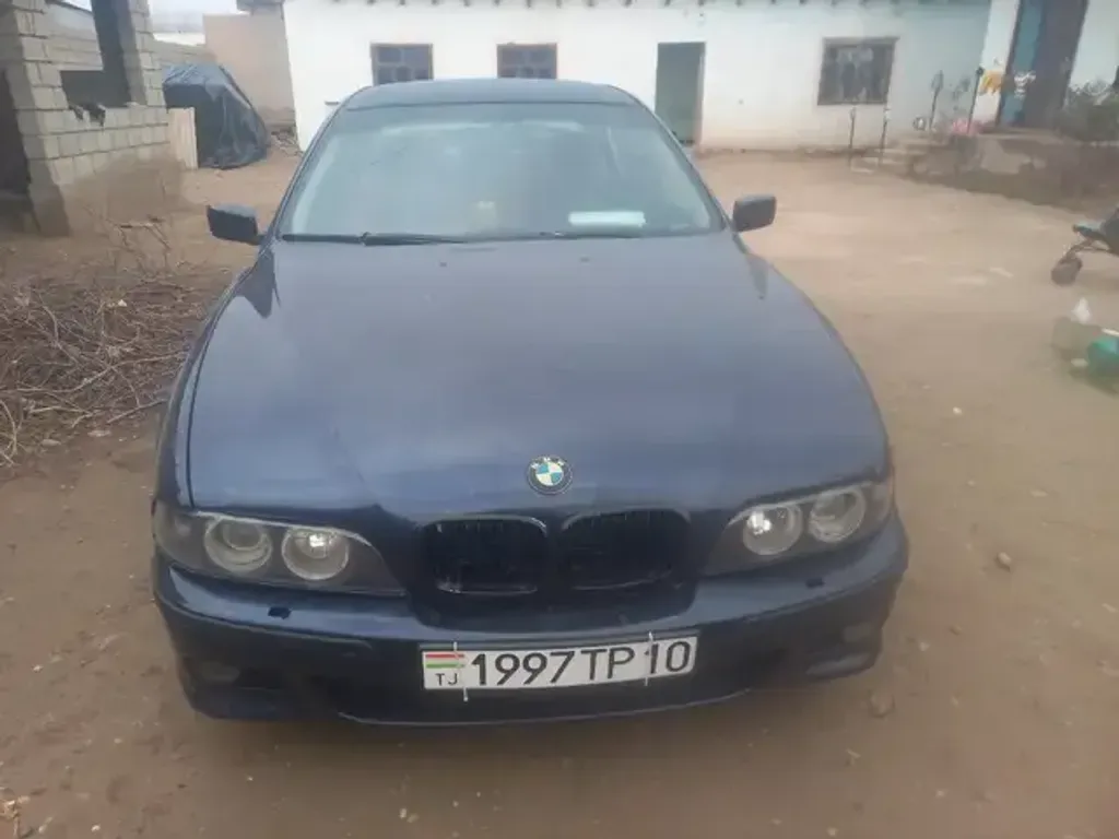 BMW M5