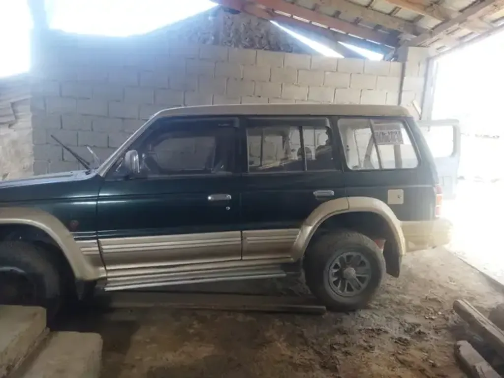 Mitsubishi Pajero JR
