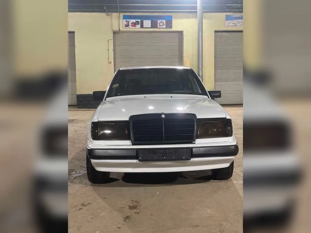 Mercedes-Benz W124