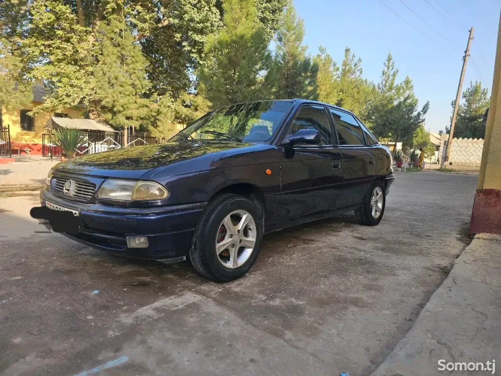 Opel Astra F