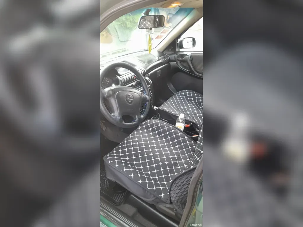 Opel Astra F